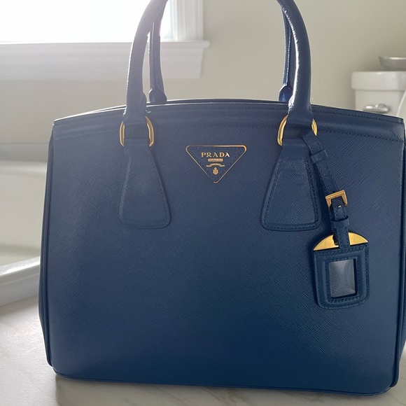 Prada Saffiano Vernice parabole tote - Picture 5 of 7